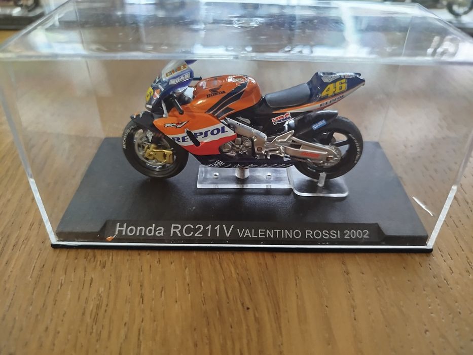 50 Miniaturas MotoGP