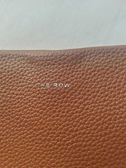 Bolsa bucket The Row castanha