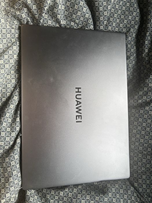 Laptop Huawei Matebook D16