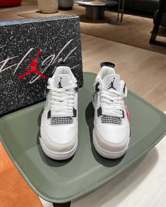 Air Jordan 4 Retro Military Black R.39