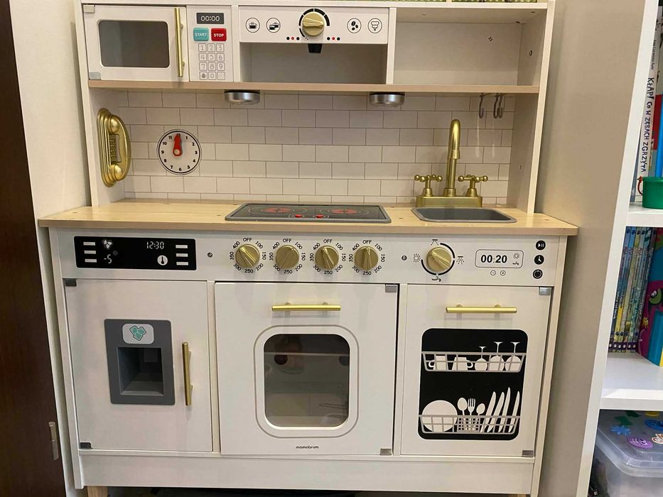 Kuchnia Mamabrum + akcesoria stan bardzo dobry