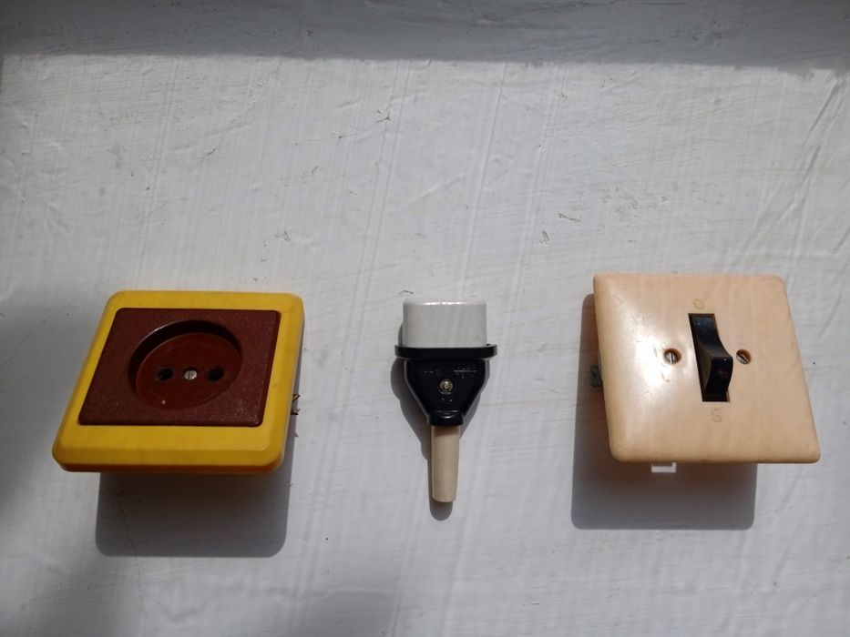 Набор электрики  советских времён.