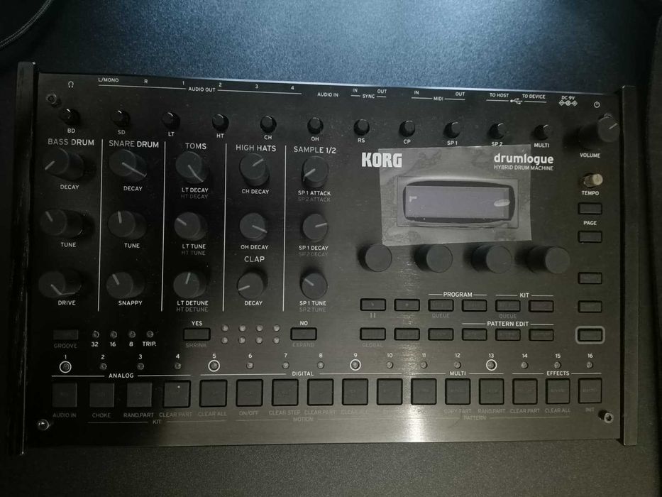 Korg drumlogue Drum machine