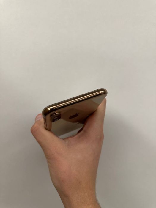 iPhone X 64 GB в золоте — не для понтов, а для дела