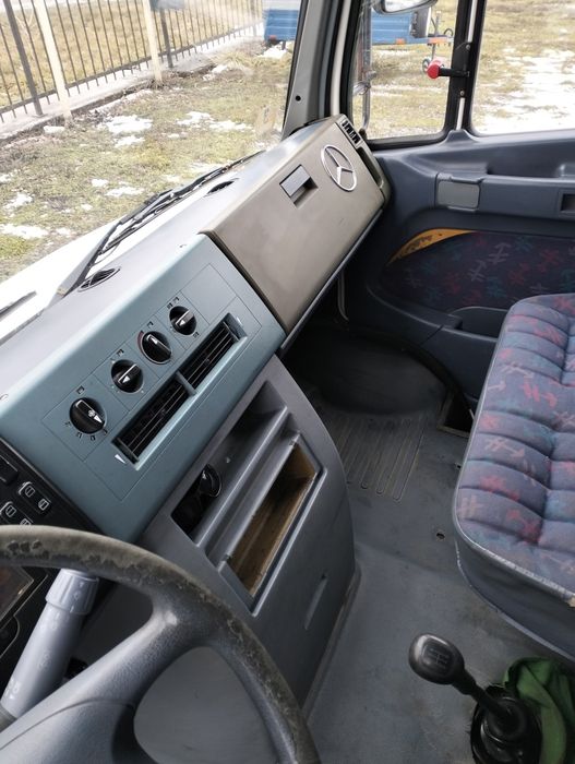 Мерседес Варіо 614.