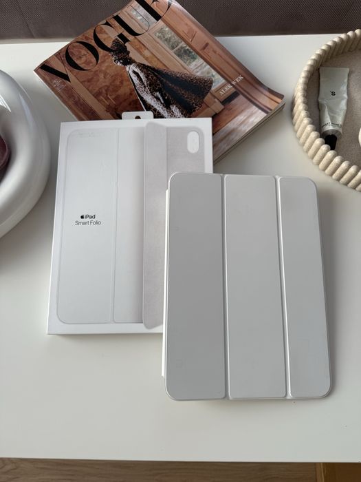 Sprzedam oryginalne etui Apple Smart Folio iPad 10
