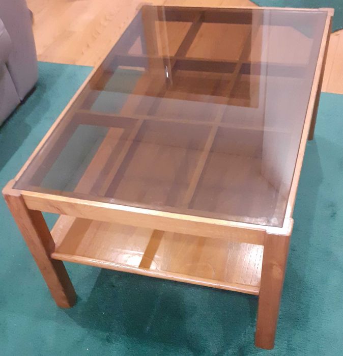 Mesa centro em madeira castanho