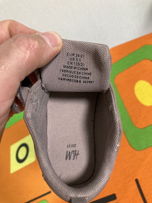Дитяче взуття H&M 20/21