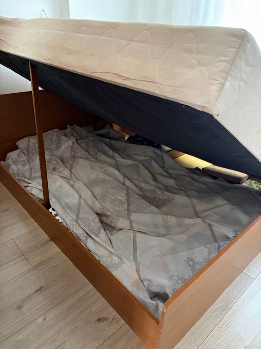 Продам двоспальне ліжко 160×200 з підйомним механізмом