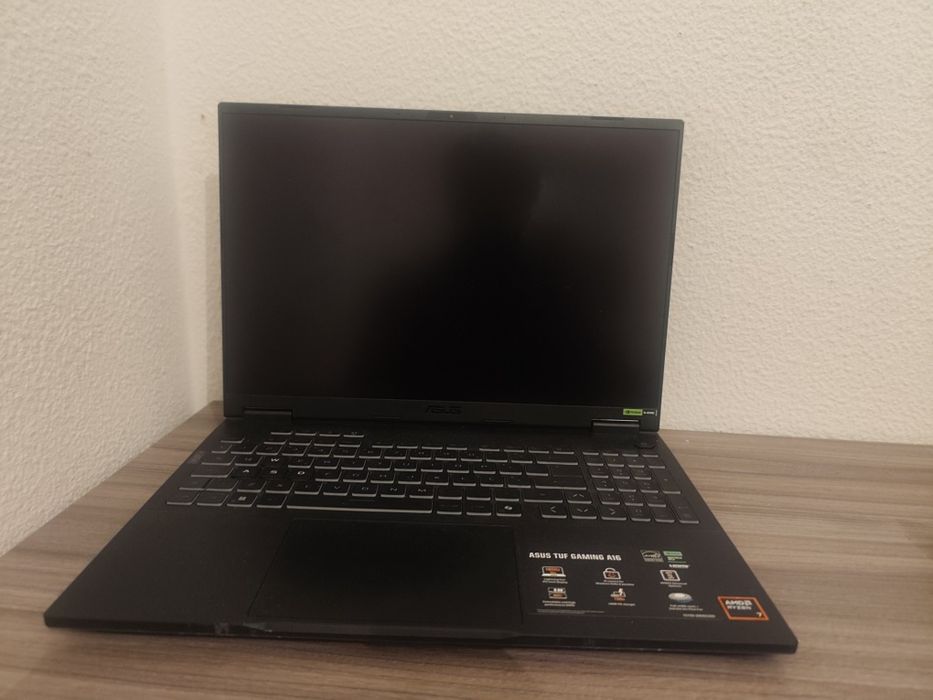 Notebook ASUS + Monitor AOC