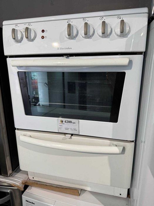 Плита б/в 380В трьохфазна в гарному стані Electrolux 90/60/60 біла #06086