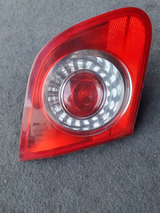 Lampa lewy tyl w klapie VW Passat B6 sedan 3C5.945.093 E europa