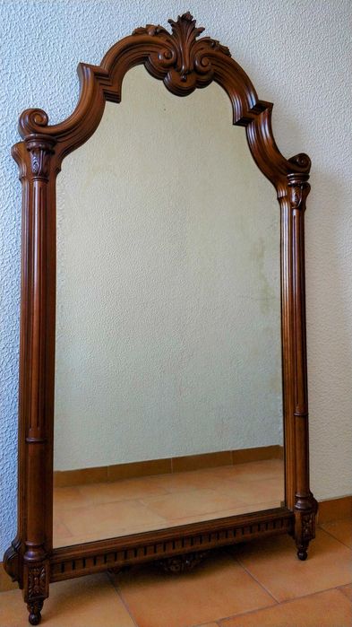 Espelho antigo de madeira maciça64584261501953120