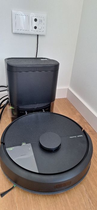 Aspirador Robô IROBOT Roomba 105 Combo Auto Empty USADO APENAS UMA VEZ