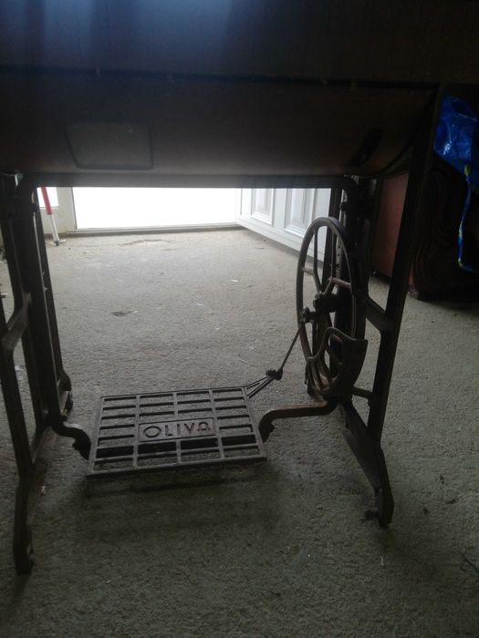 Vendo maquina costura Oliva CL45