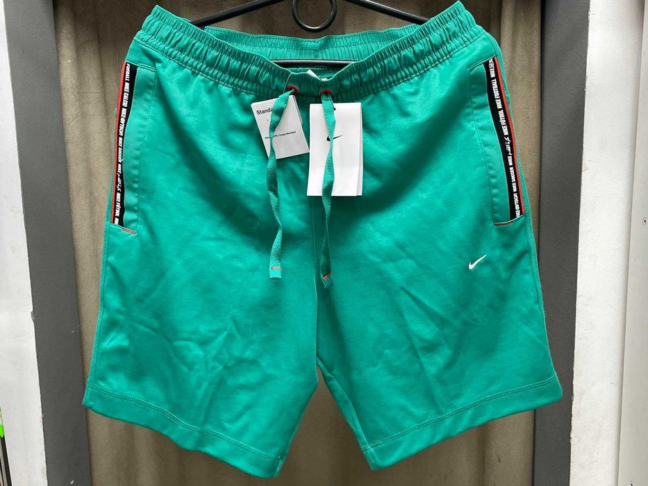 Мужские Шорты S,M Nike F.C Tribuna 8IN Standard Fit DH9693-370