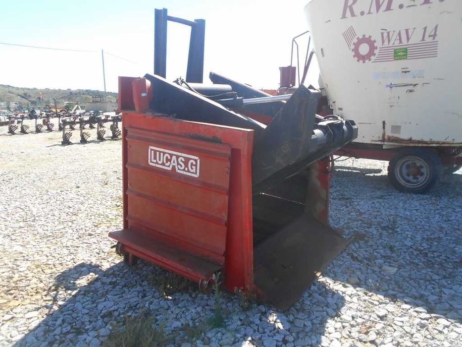 Vagão de forragem Lucas