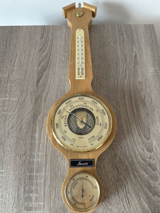 Винтажный барометр