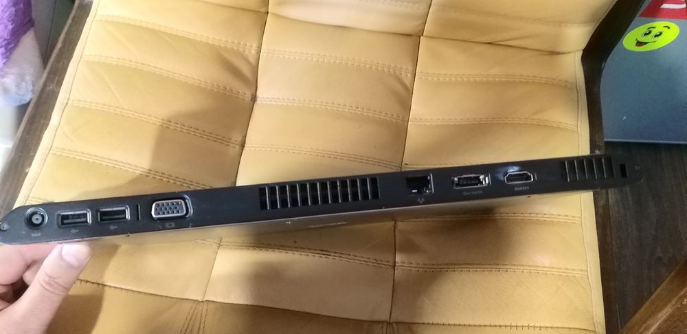 Ноутбук Dell Vostro v130