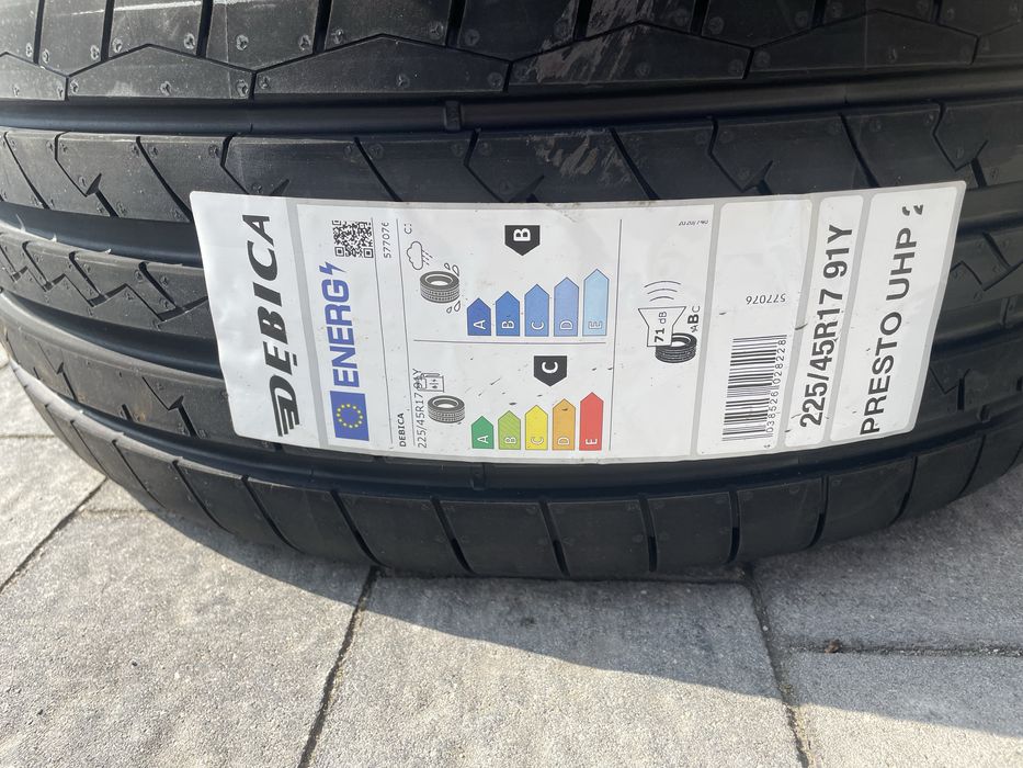 Opony letnie 225/45R17 Debica Presto