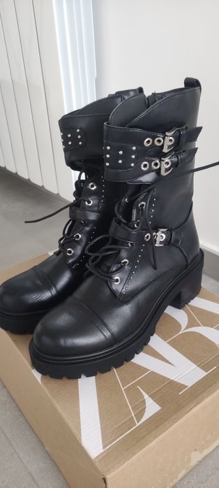 Czarne damskie botki Black Art Medicine