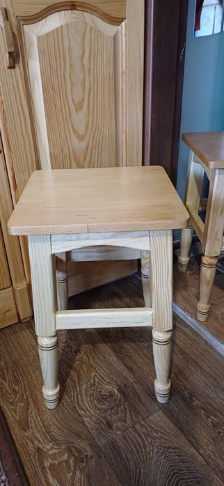 Табуретки для дому