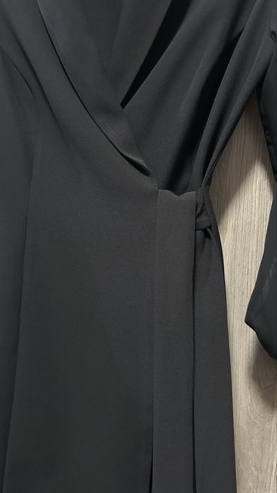 Сукня жіноча чорна