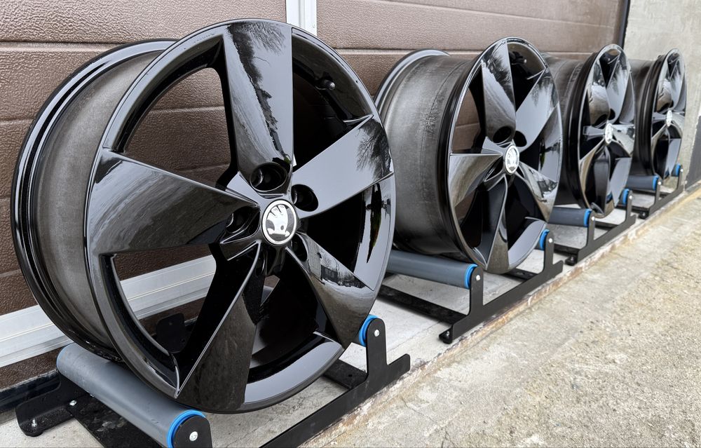 4x felgi aluminiowe Czarne 5x112 r17 et40 7J Alufelgi Oryginał Skoda