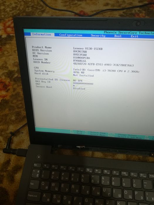 Lenovo V130-15IKB  Целый экран I3 7020u ddr4 4gb