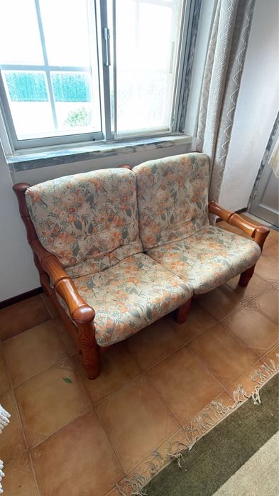 Sofa dois lugares em excelente estado
