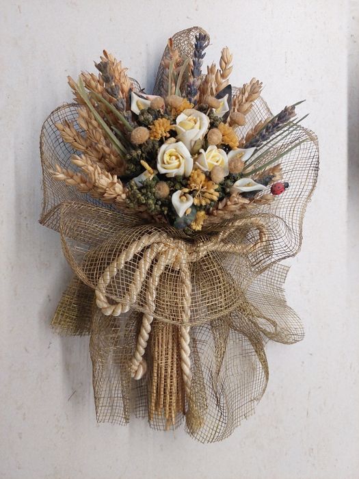 Raminho flores e caixinha