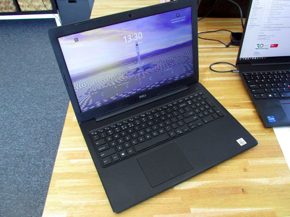 Dell Vostro 3590 15" i5 8GB 512GB laptop notebook (44)
