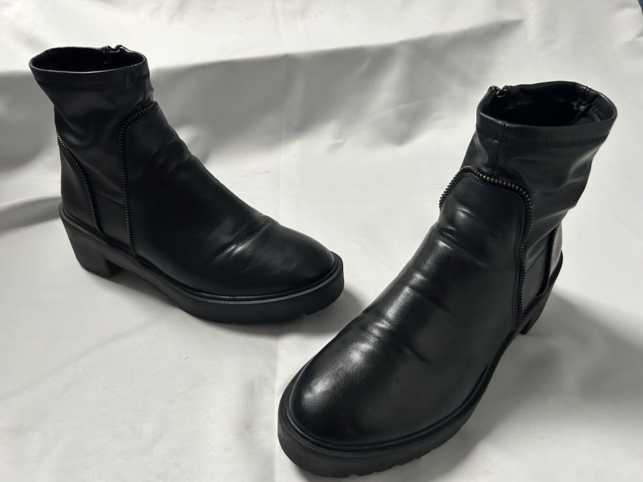 Czarne botki even&odd 40