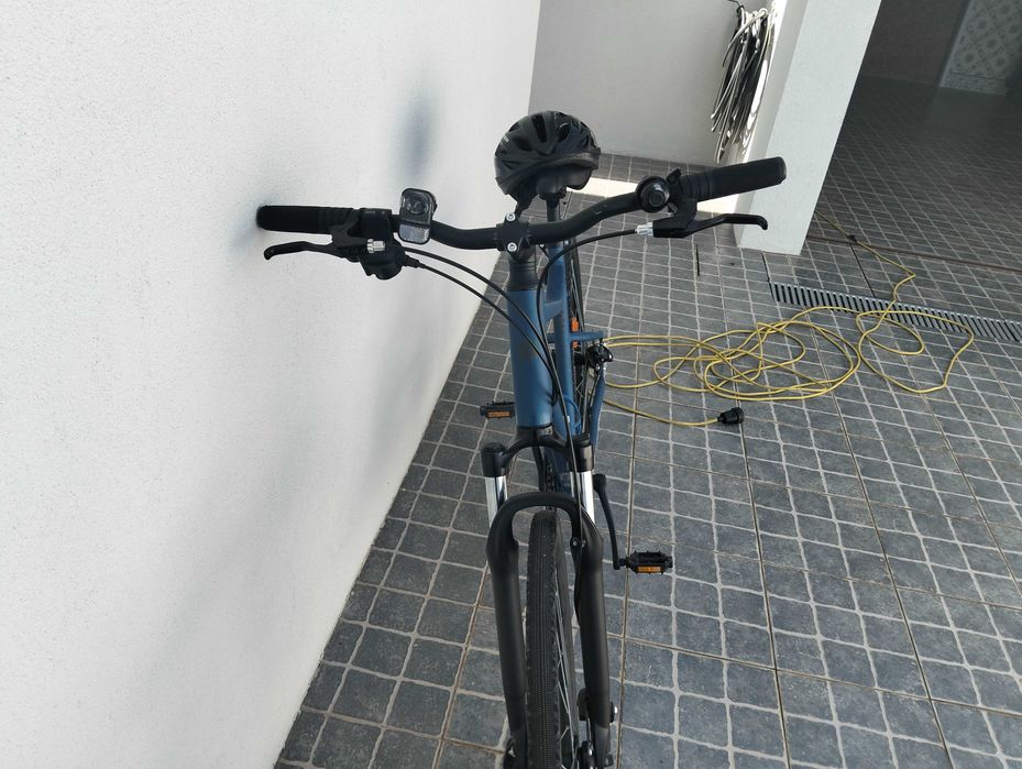 Bicicleta de estrada Btwin como nova