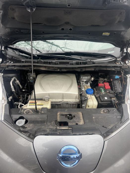 Продам Nissan Leaf 40квт