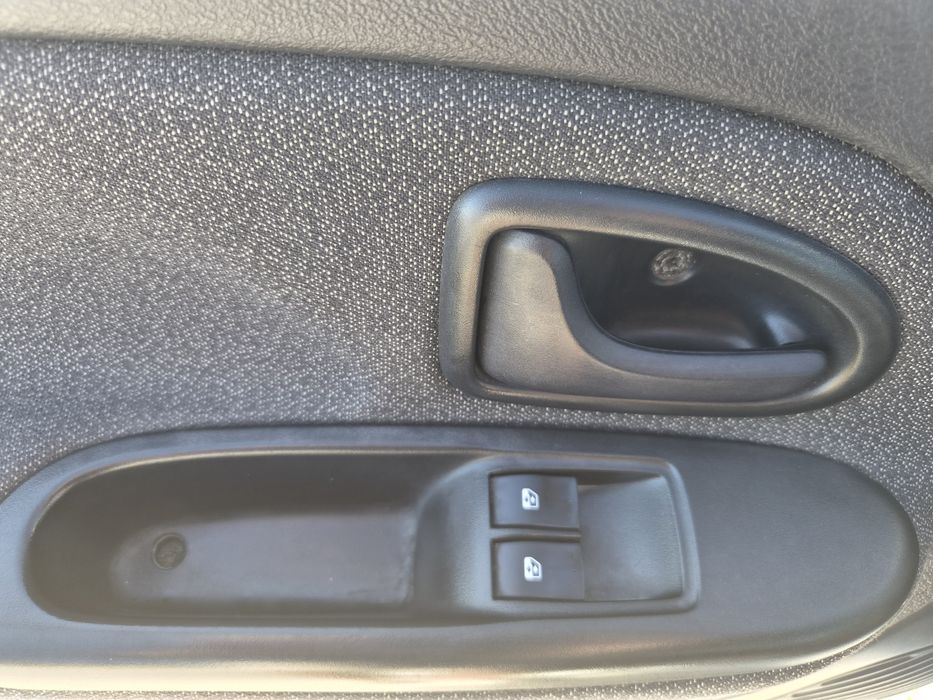 Renault clio 1.2 gasolina 2004