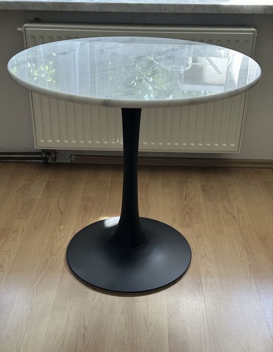 Stół marmurowy jadalniany typu Tulip śr. 80 cm