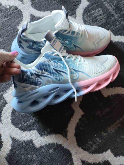 Buty sportowe 45