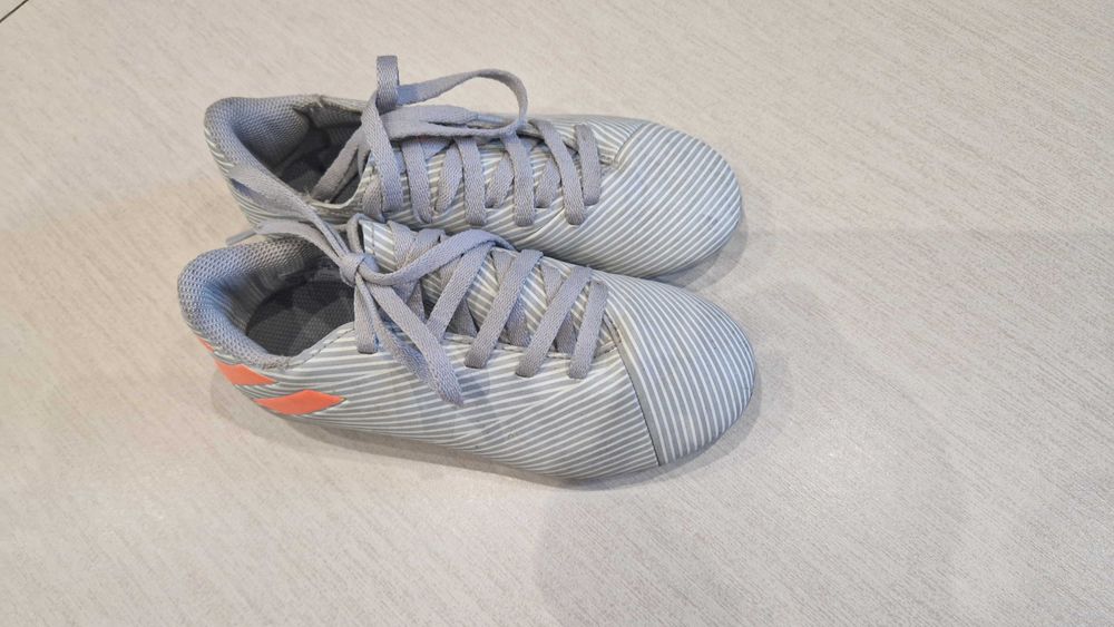 Buty korki Adidas Nemeziz rozm. 30