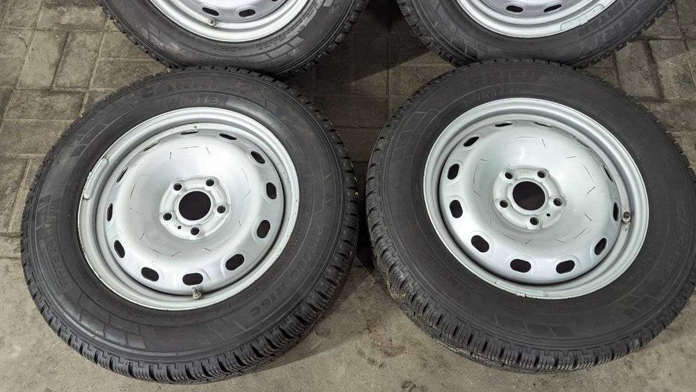 Диски в зборі з шинами Renault Trafik 5/114.3 R16 6J ET50 dia66.1mm