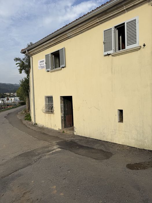Casa c/Terreno com 2915 m2