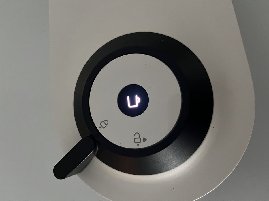 Máquina de Café Nespresso Vertuo Pop coconut white