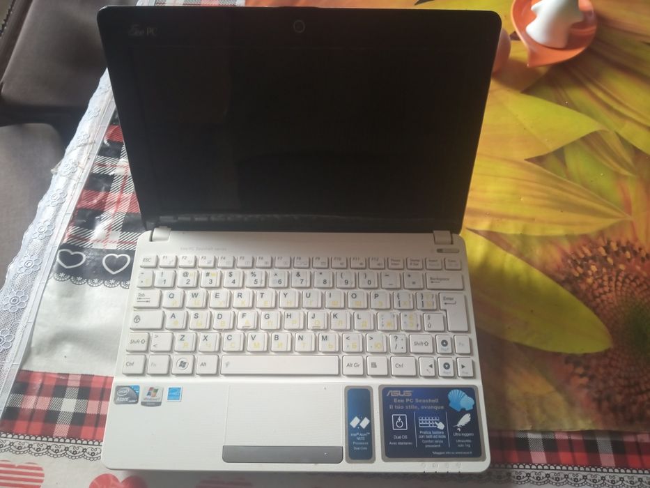 Продам недбук ASUS