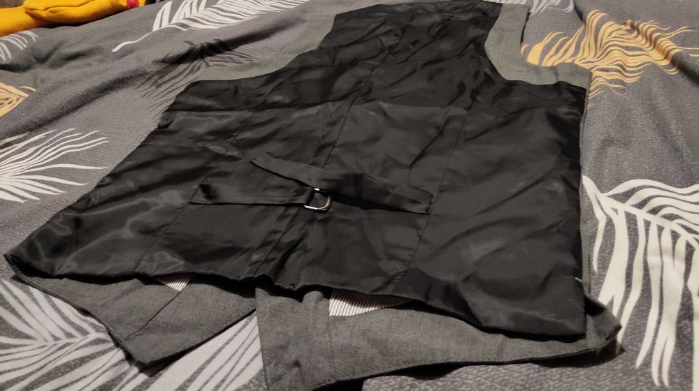 Жилетка Topman S костюм пиджак смокинг