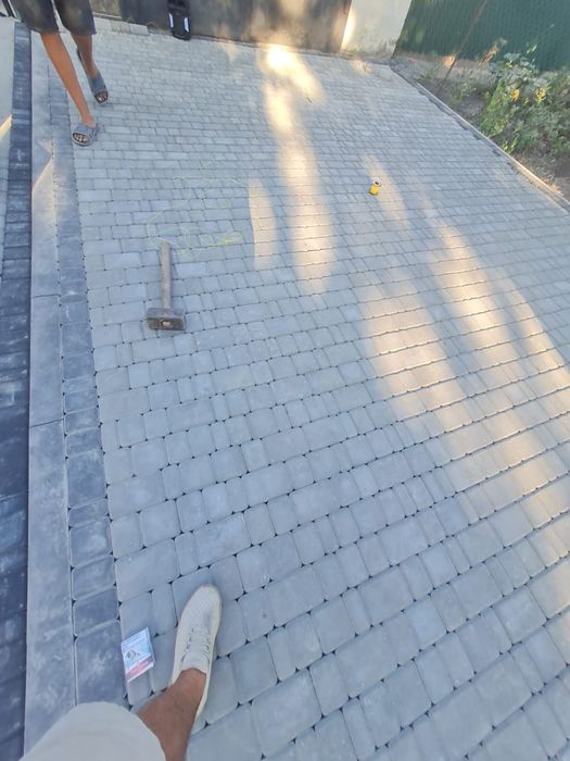 Укладка тротуарной плитки