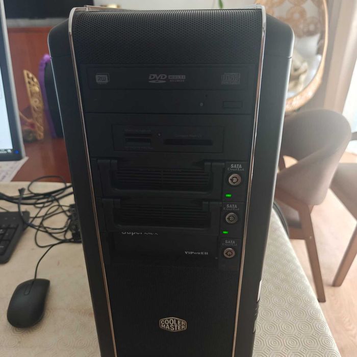 PC Desktop Intel Core i7 / 16GB RAM / SSD - Ideal para Servidor NAS / HomeLab