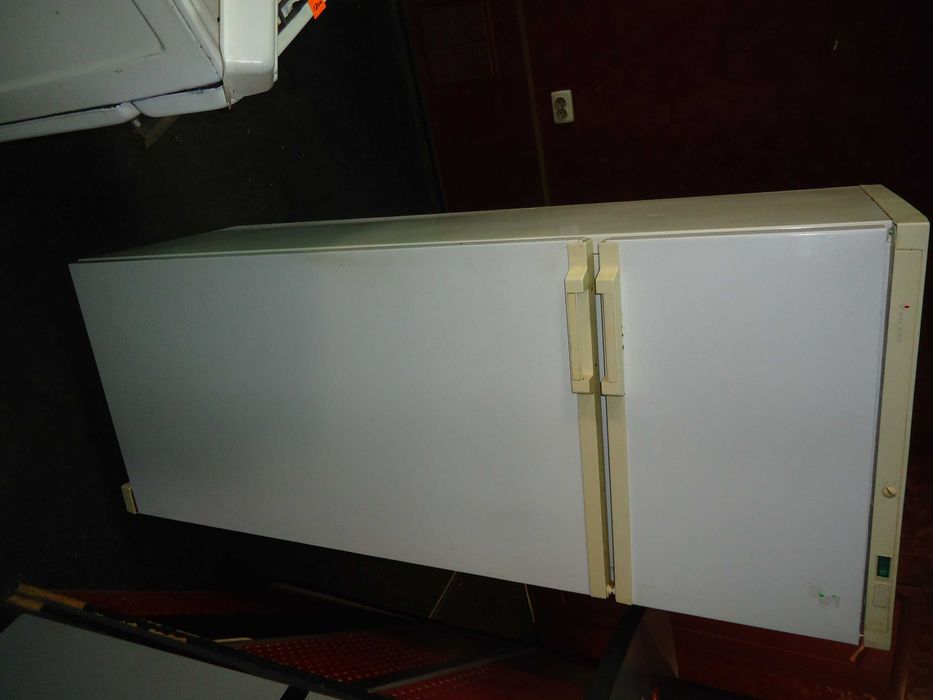 Продам холодильник Снайге рф31см