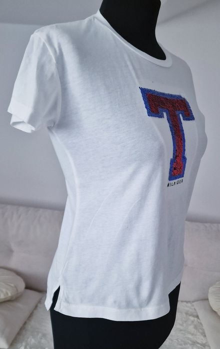 T- shirt z nadrukiem" Tommy Hilfiger ".