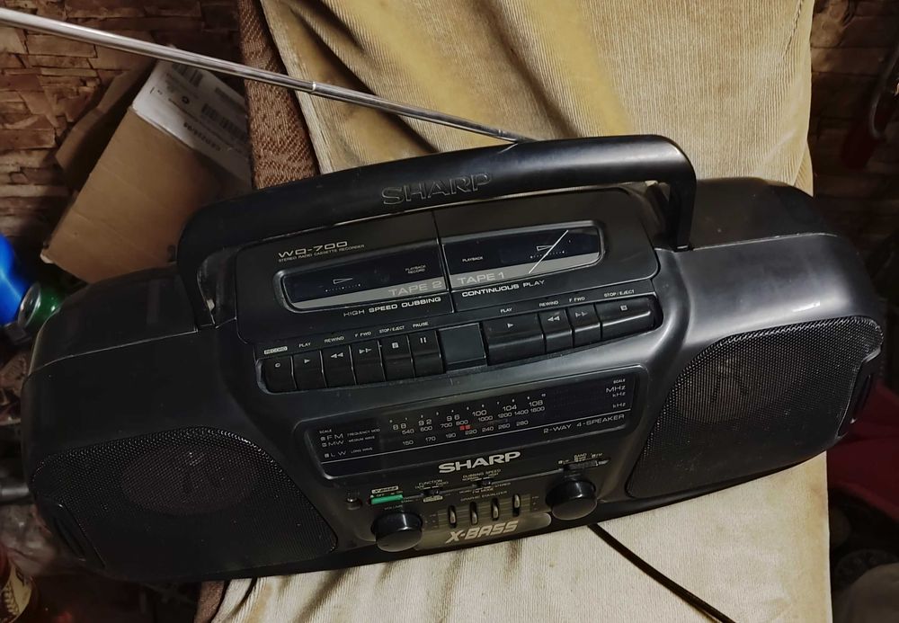 магнитола Sharp WQ-700