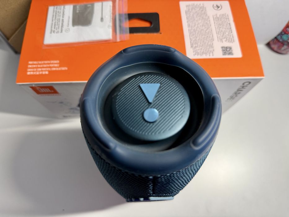 JBL Charge 5 портативна колонка